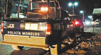 Acribillan a un hombre y abandonan su cuerpo a la orilla de la calle en Morelos