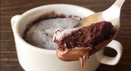 ¿Sin tiempo para desayunar? Este 'mug cake' se convertirá en tu mejor amigo por las mañanas