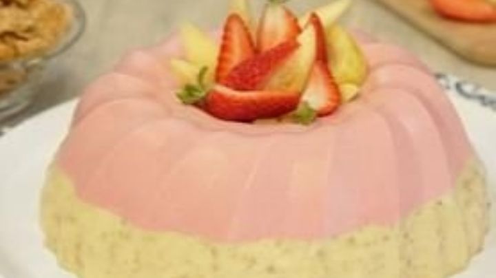 ¡Simplemente deliciosa! Esta gelatina de guayaba con fresa se convertirá en tu preferida