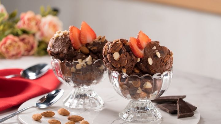 ¡Cremoso y delicioso! Este helado de chocolate y almendras te robará el aliento