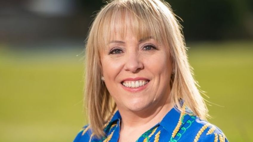 Mujer sobrevive a cáncer de mama gracias a advertencias en "sueños premonitorios"