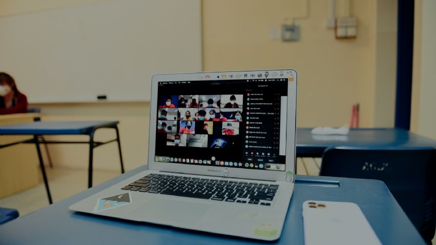 SEP: Continúan las clases a distancia; ¿es necesario tener la cámara encendida?