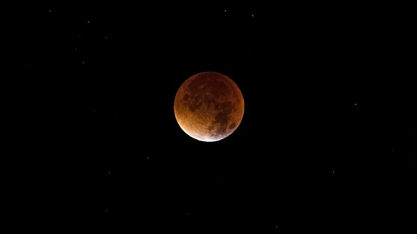 ¿Cuándo y dónde ver el siguiente eclipse total de luna, 'luna de sangre' en México?