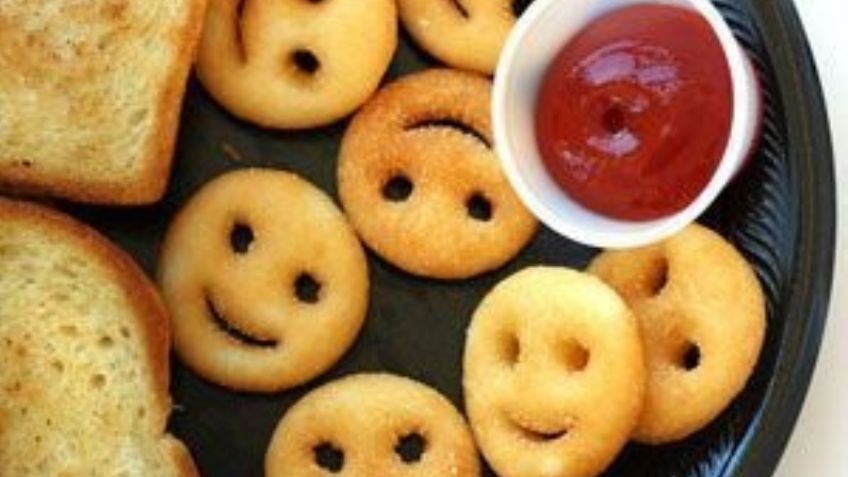 ¡Alegra sus comidas! Aprende a hacer papas con caritas felices