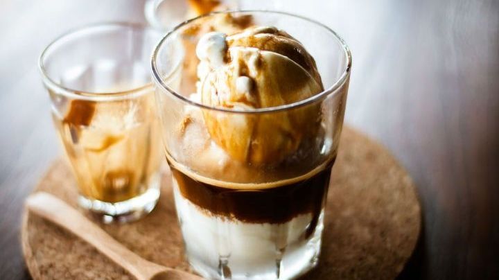 ¿Un postrecito? Deleita tu antojo con este delicioso café con caramelo