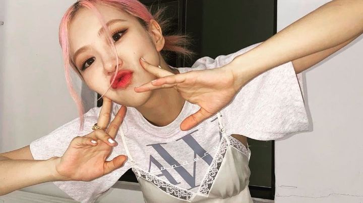 Fans mexicanos llenan de regalos a Rosé de Blackpink por su cumpleaños número 25