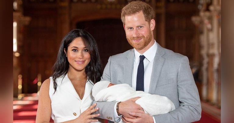 Meghan Markle y Harry presentan a Archie