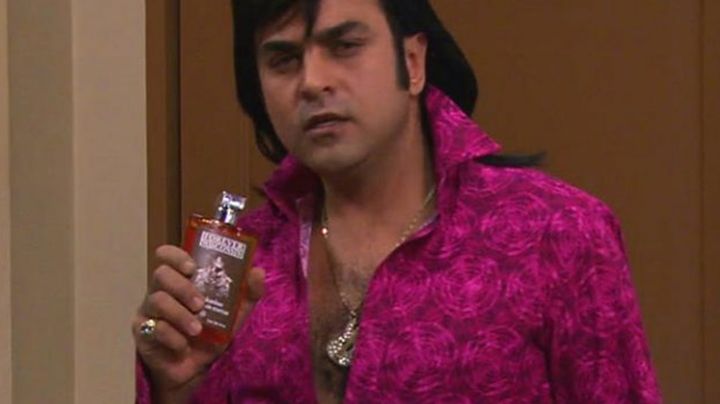 VIDEO: Ariel Miramontes se emociona al ver que niño recibe el perfume de 'Albertano'