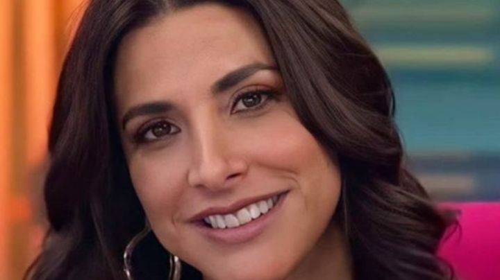 Verónica Toussaint consigue llegar al medio millón de seguidores en Twitter y así lo celebra