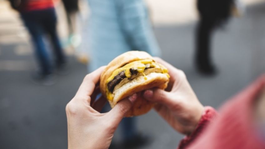 ¿Antojo de comida chatarra? Podrías tener niveles de estrés muy elevados