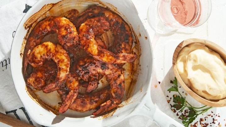 Disfruta de este viernes de cuaresma con estos ricos y picantes camarones con chile