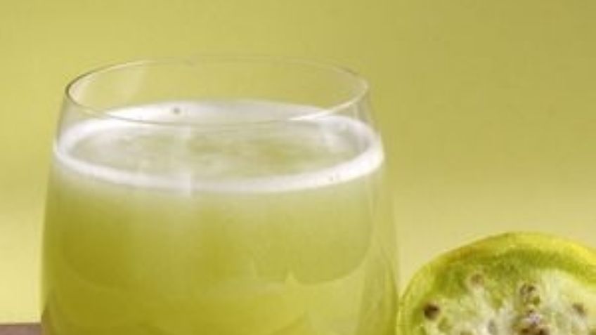 Refresca la próxima temporada de calor con ayuda de esta sencilla agua de tuna con menta