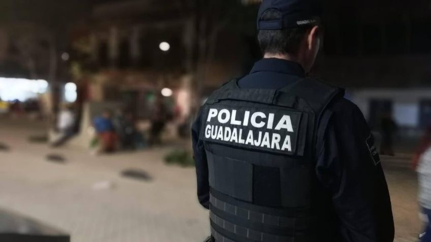 Jalisco: Notario se quita la vida de un disparo; su hermano lo encontró muerto y con una nota