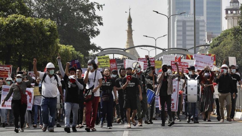 Tras manifestaciones que dejaron dos muertes, Facebook elimina página del ejército de Birmania