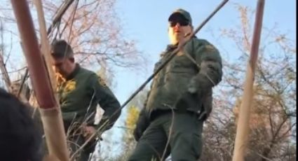 VIDEO: ¡Héroe! 'Coyote' enfrenta a agentes de 'la migra' para defender a grupo de 'ilegales'