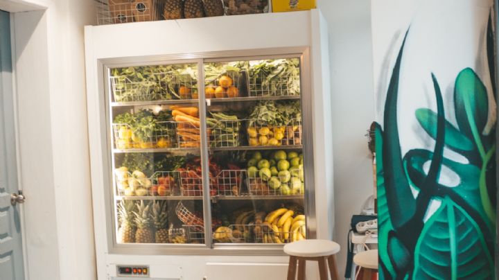 ¡Ten cuidado! Estos alimentos jamás deben estar dentro de tu refrigerador