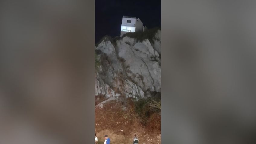 Mujer de 55 años termina con agonizantes heridas tras caer de balcón; muere en hospital