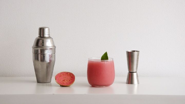 Refresca tu tiempo libre con ayuda de este increíble cóctel de guayaba