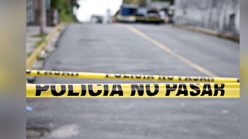 Caos en Puebla: Hombre sale de banco, se resiste a asalto y ladrones lo balean a quemarropa
