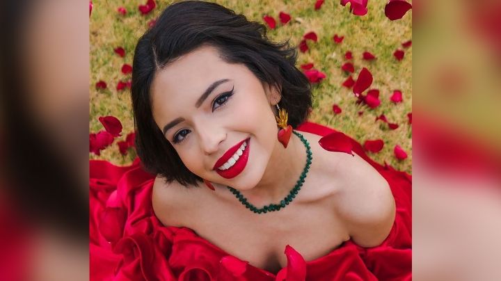 Ángela Aguilar celebra que será tía con precioso vestido de gala: "Diosa"