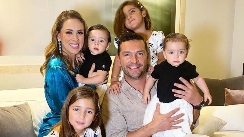 Jacky Bracamontes desata las críticas en Instagram por dejar que sus hijas se maquillen