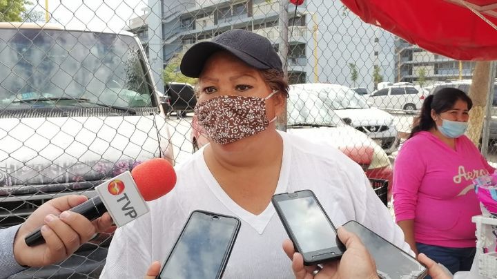 "Nos pide 50 pesos y nos hostiga": Vendedores del IMSS en Cajeme acusan que guardia les cobra 'piso'