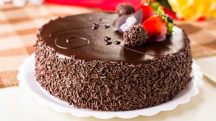 Este pastel de chocolate es perfecto para festejar su amor el próximo 14 de febrero