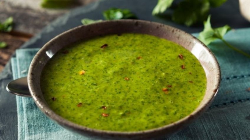 ¡Delicioso! Este aderezo de cilantro y chile jalapeño será una explosión en tu paladar