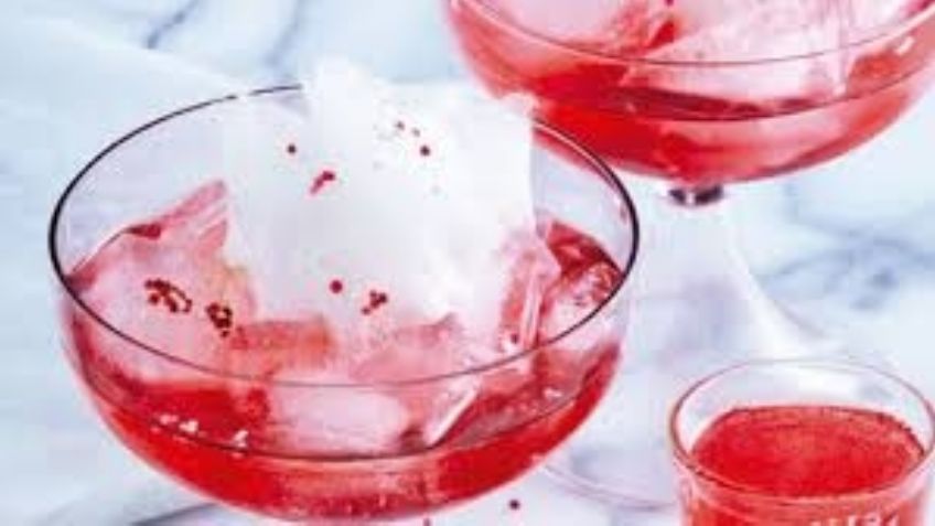 ¡Salud! Celebren este 14 de febrero con un dulce daikiri de algodón de azúcar