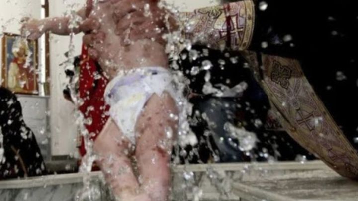 Bautizo acaba en tragedia: Recién nacido muere de un paro cardíaco tras ahogarse en ritual