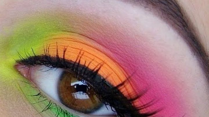 Resalta tu mirada: Descubre los colores neón perfectos para un maquillaje de ojos
