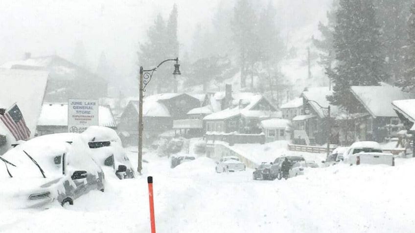 Abuelita de 77 años se queda dormida y vive cuatro días varada en la nieve