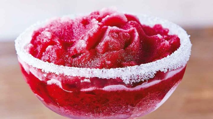 Haz del domingo tu día preferido con ayuda de esta margarita de pera y jamaica