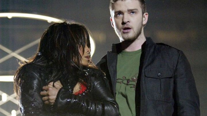 Estos son los 7 momentos más extraños que han ocurrido en un medio tiempo del Super Bowl