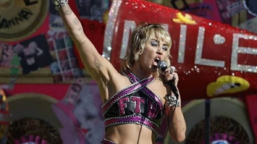 Miley Cyrus enciende los ánimos al apoderarse del escenario en preshow del Super Bowl