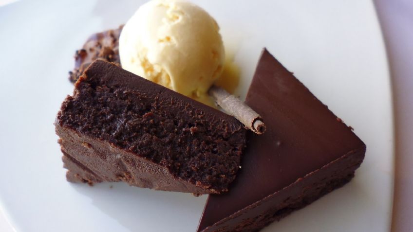 ¡Simplemente delicioso! Este pay de chocolate sin horno iluminará tu día