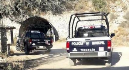 Desconocidos ejecutan a uno y privan a dos hombres de su libertad en Puebla