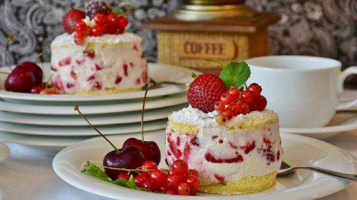 ¡Más ricas imposible! Aprende a preparar estos mini cheesecake de frutos rojos