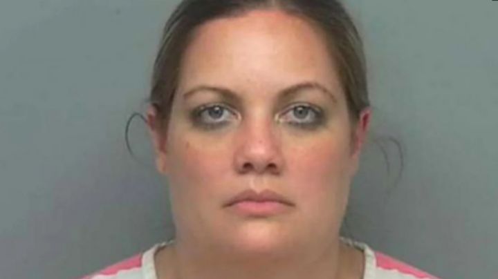 ¡Inhumano! Tras dar a luz en un excusado, mujer abandona cruelmente al recién nacido