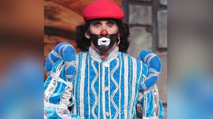 En cama, junto al doctor: Filtran foto de Cepillín desde el hospital; su estado preocupa