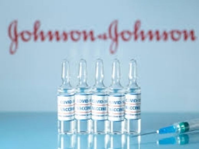 La FDA ordena a Johnson & Johnson descartar 60 millones de vacunas