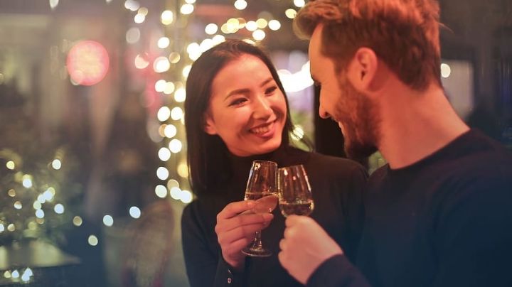 Cita de pesadilla: Conoce a un hombre en Tinder, la viola y hace cosas atroces con ella