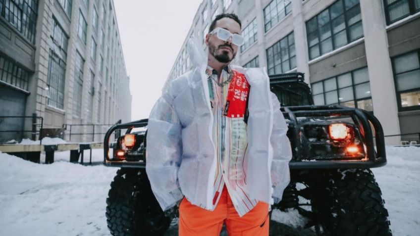 J Balvin presume lujoso reloj inspirado en Jackie Chan; cuesta alrededor de 750 mil dólares
