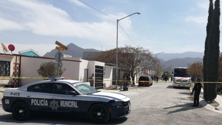 A puñaladas asesinan a un hombre en domicilio; fue encontrado degollado