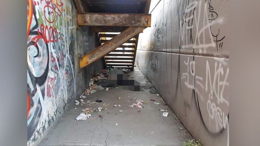Fatal desenlace: Hallan muerta a una mujer debajo de un puente peatonal en Edomex