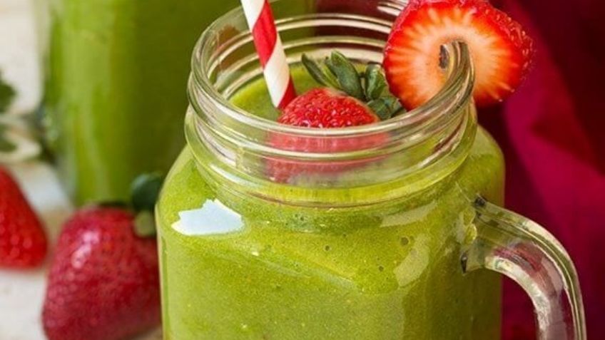 No te pierdas la comida más importante del día con este 'smothie' de fresas con espinaca