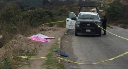 Macabro hallazgo: Localizan cuerpos al costado de carretera en Edomex; los ejecutaron a disparos
