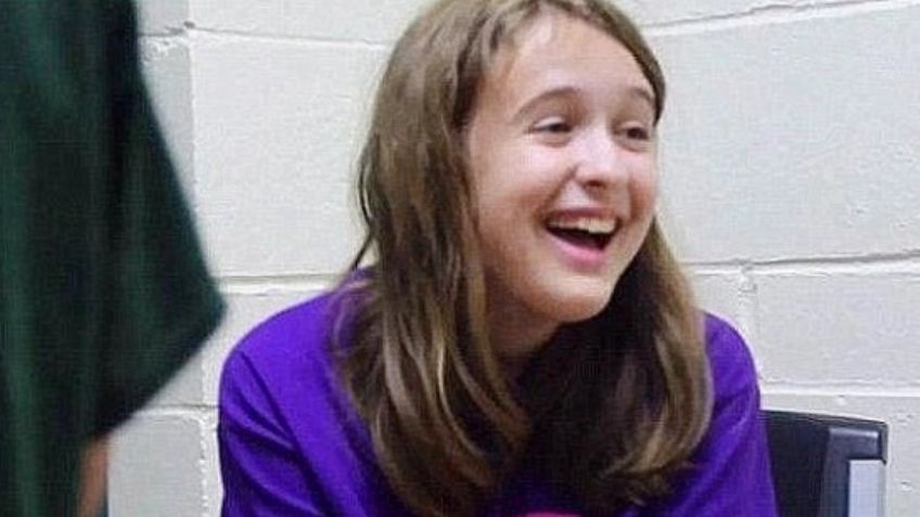 Dos niñas, de 12 años, apuñalan 19 veces a su "mejor amiga"; la llevaron a un bosque