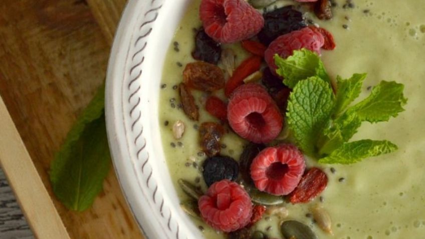 ¡Ideal para desayunar! Disfruta del exquisito sabor de este 'smothie bowl' de aguacate