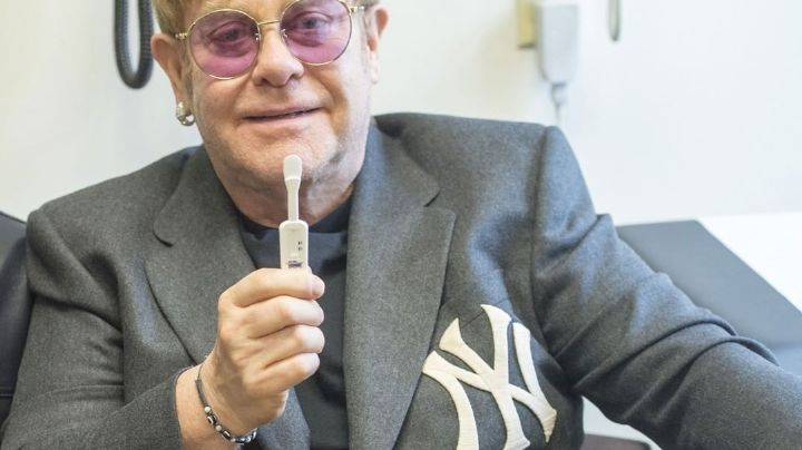¡Escándalo en el Vaticano! Tras rechazar el matrimonio gay, Elton John los exhibe en Twitter